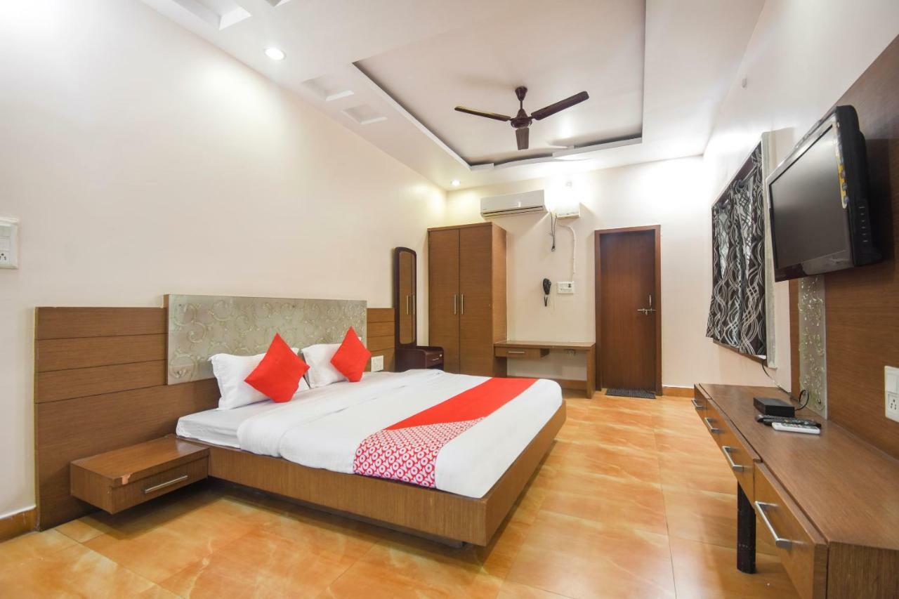 Oyo 47464 Hotel The Country Club Bilāspur Εξωτερικό φωτογραφία